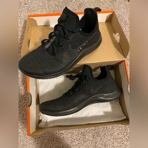 Womens Nike Free TR 8 - Black/Black - Size 7